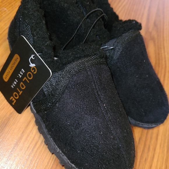 boys memory foam slippers